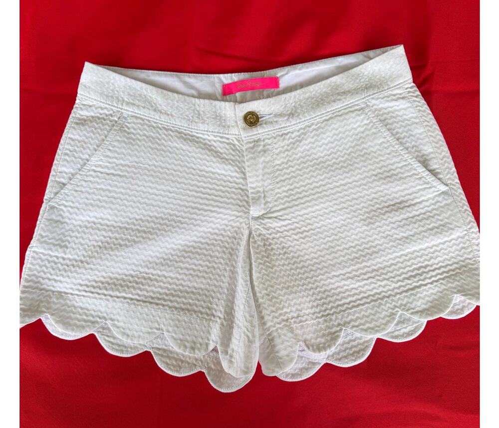 Preppy Coastal Feminine Lilly Pulitzer 100%Cotton White Scalloped Hem Shorts 00